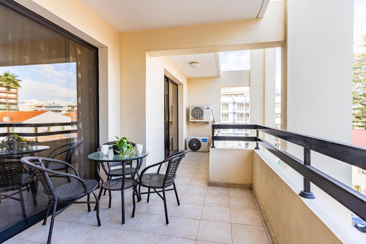Freya 1-Bedroom Apartment In ラルナカ エクステリア 写真